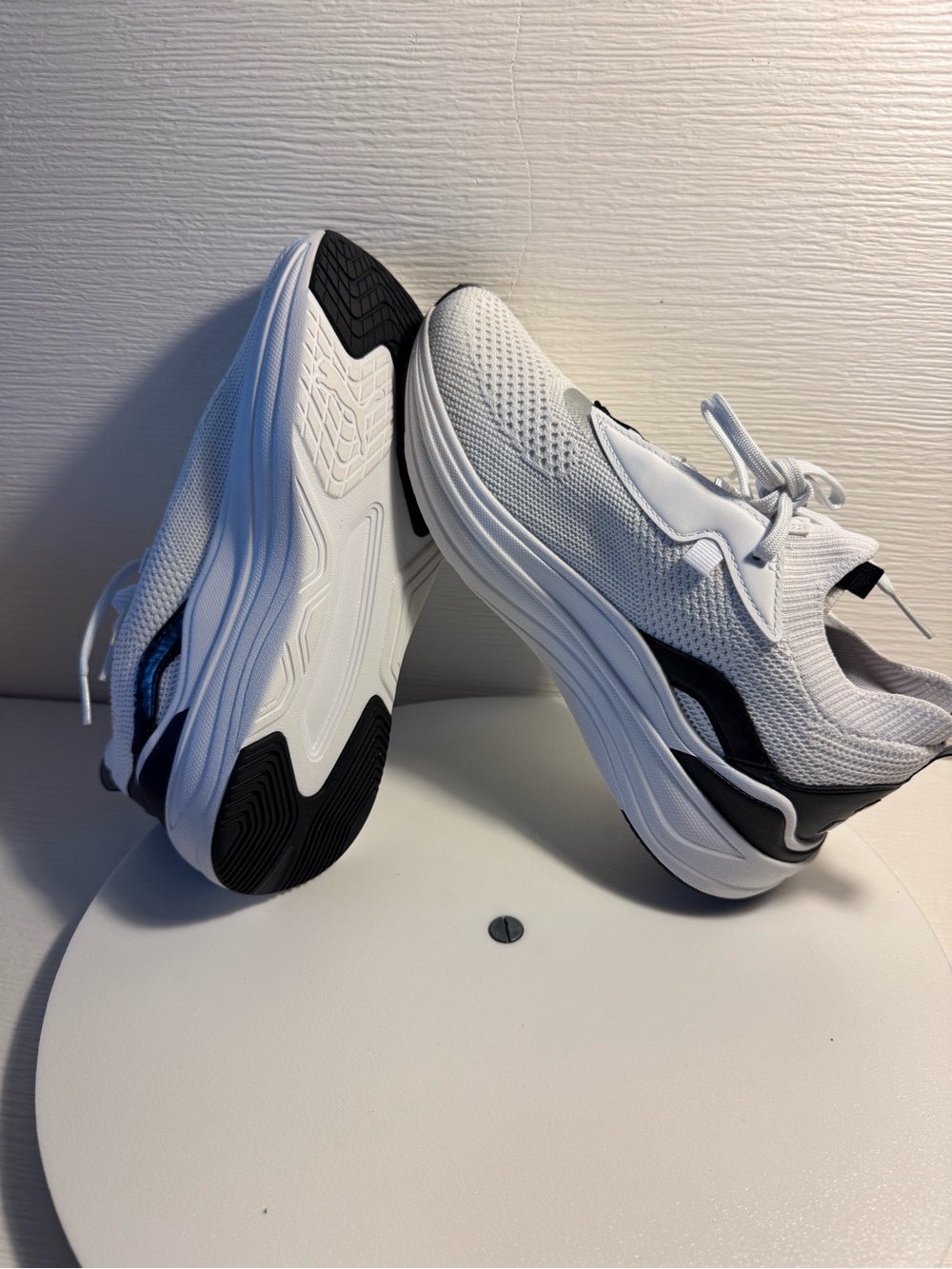 Puma White Knit Running Sneakers with Black Accents(never used no tag)